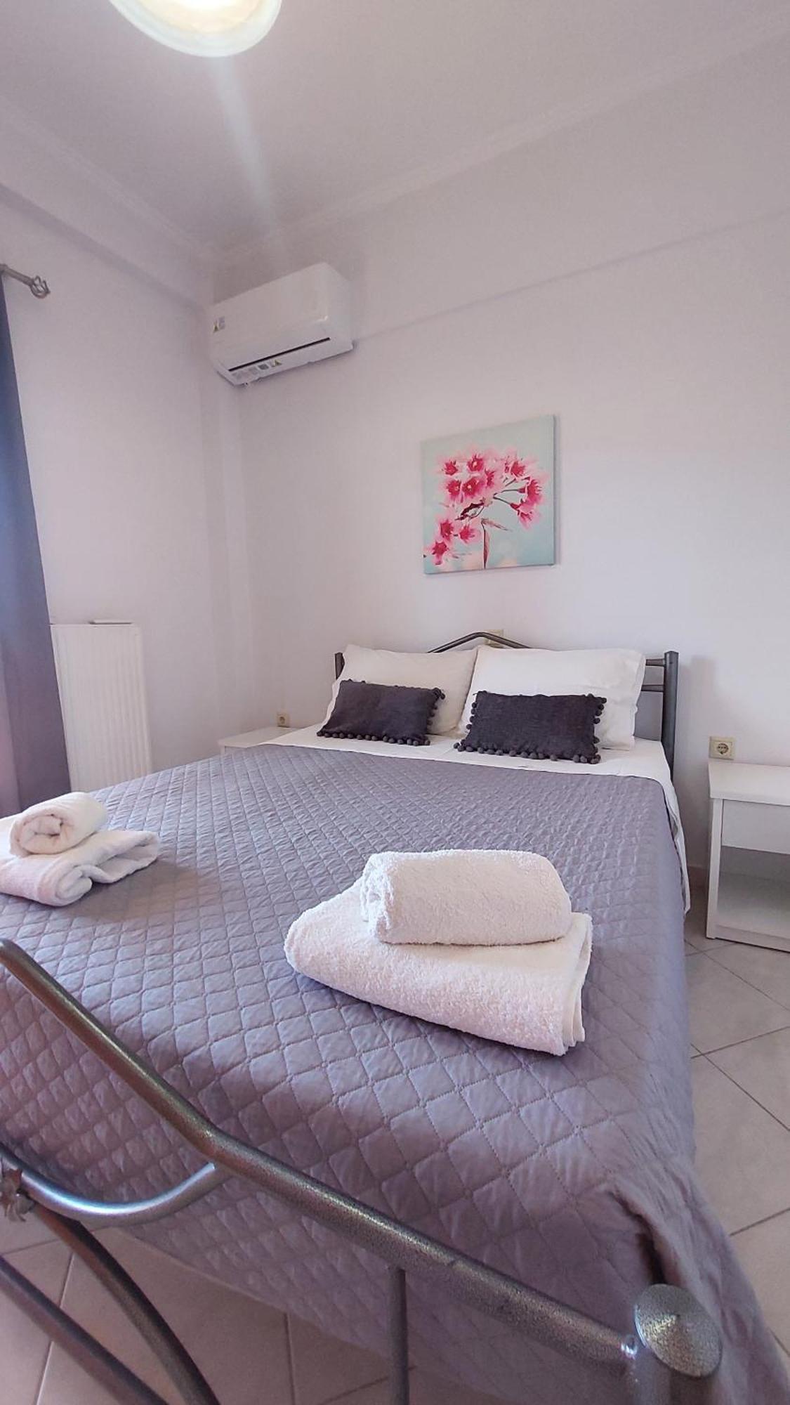 Turla'S Apartment Dassia  Esterno foto